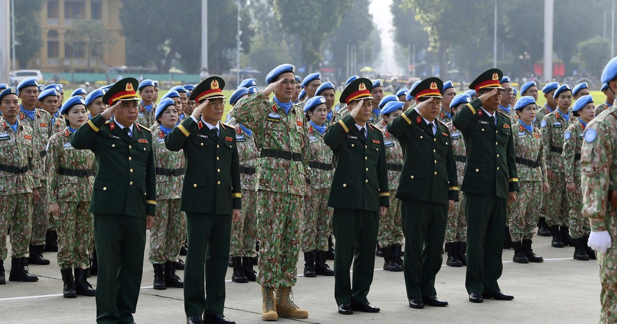 Kết thúc nhiệm vụ gìn giữ hòa bình ở Abyei, Đội công binh số 4 báo công dâng Bác