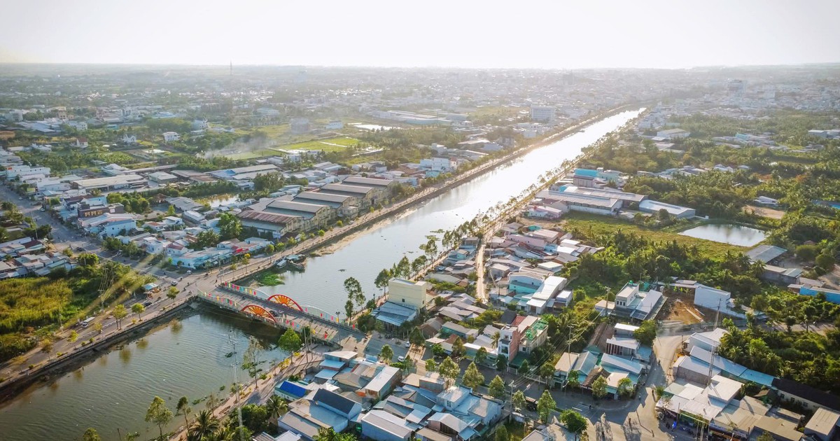 Thành phố Sóc Trăng và Vị Thanh cũ là địa bàn kinh tế - xã hội khó khăn được ưu đãi đầu tư