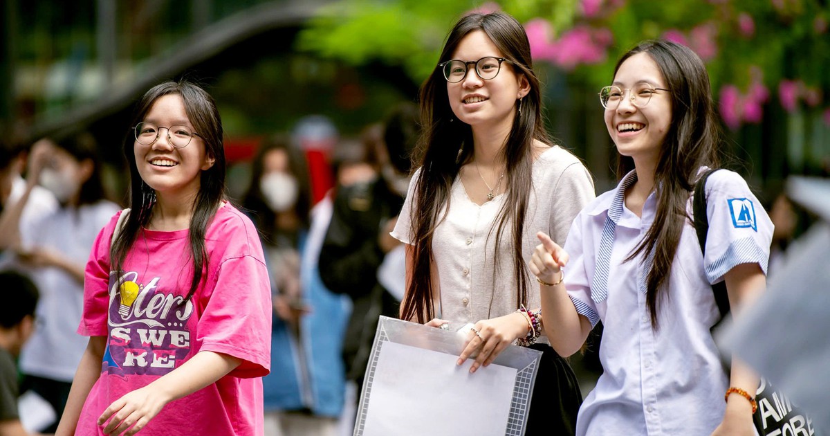 Thủ tướng nghiêm cấm nâng điểm, nâng tỉ lệ tốt nghiệp để chạy thành tích