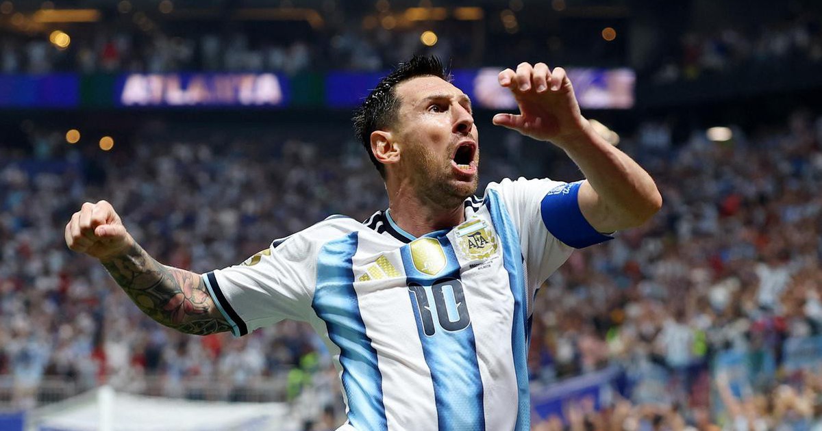 Messi nhận vinh dự lớn, không có chuyện bị tước giải