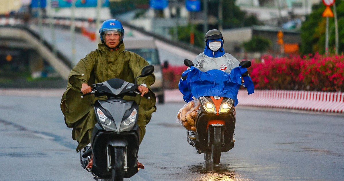 Thời tiết hôm nay 22-10: Cả nước ngày nắng, chiều tối mưa rào đến mưa to