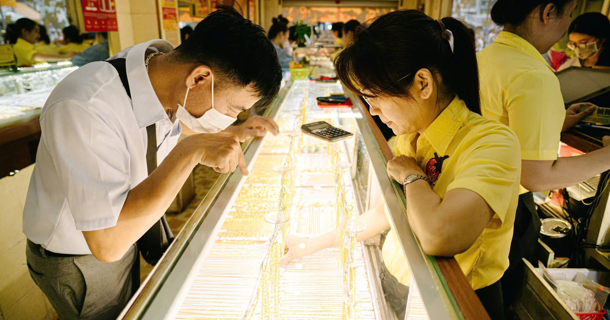 Giá vàng hôm nay 22-10: Vàng miếng, vàng nhẫn tiếp tục giảm