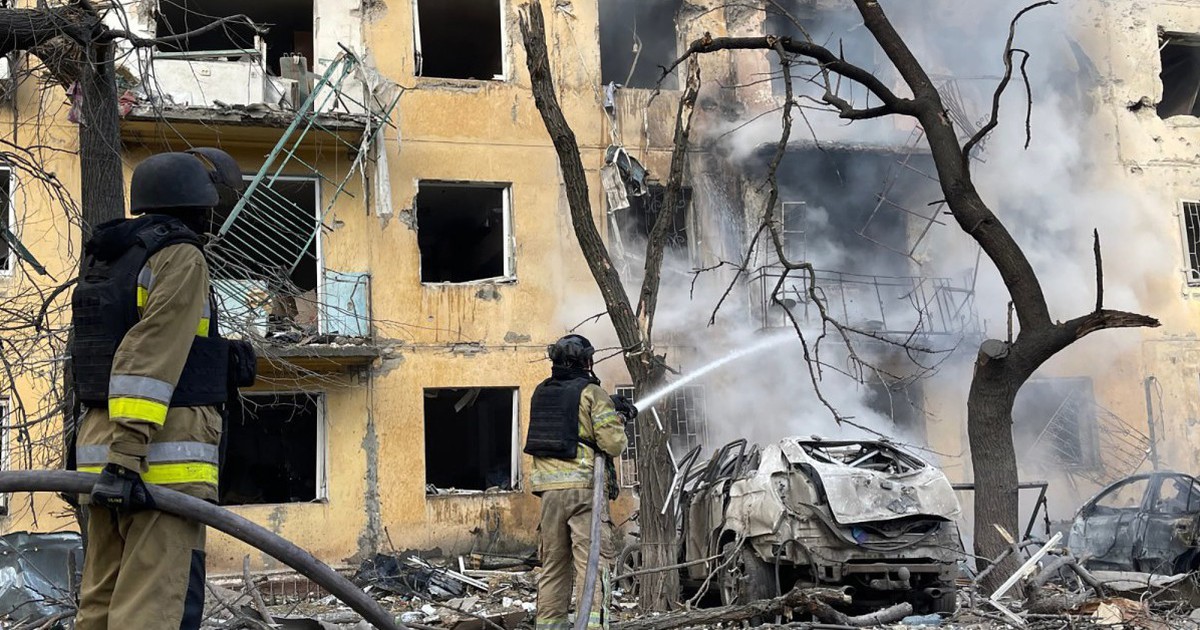 NÓNG: Ukraine ra lệnh sơ tán các gia đình có trẻ em khỏi 2 thành phố lớn