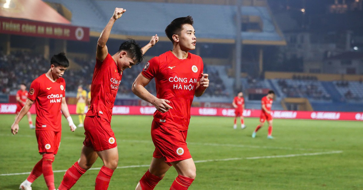 Đình Bắc ghi bàn nhưng Nguyễn Filip sai lầm khiến CLB Công An Hà Nội hòa Thanh Hóa