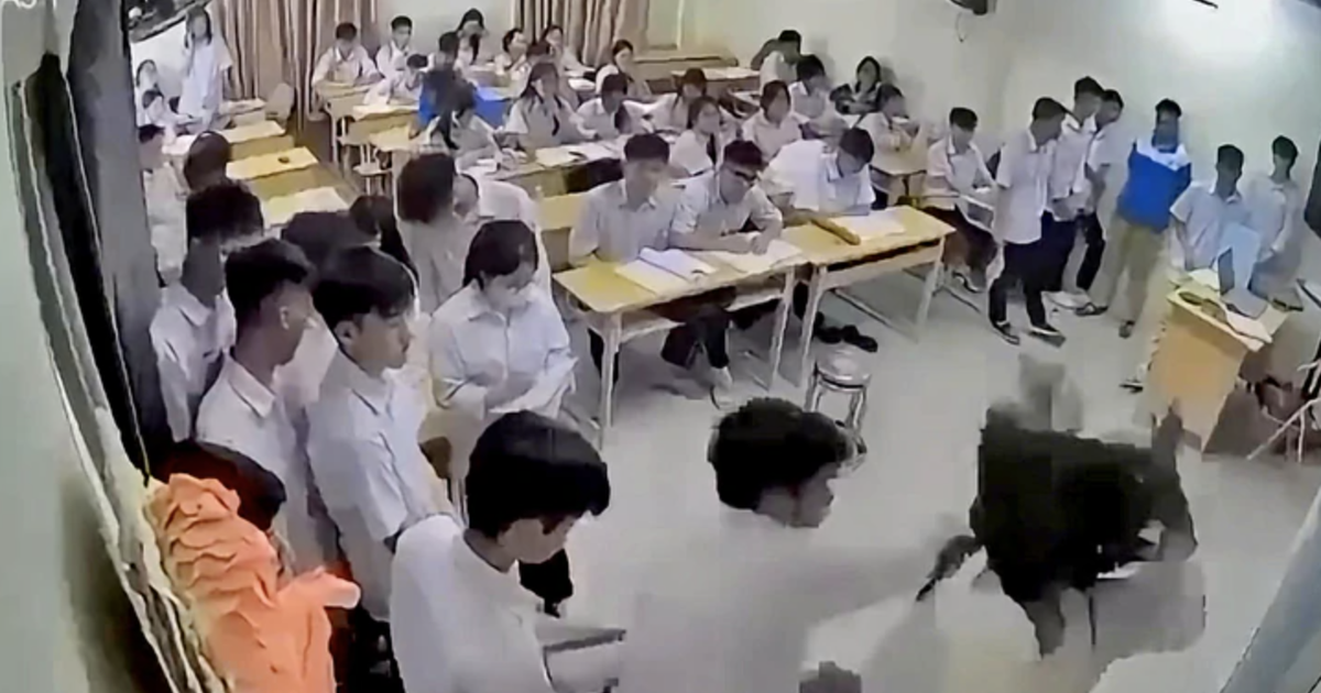 Học trò hành hung thầy cô, đừng để chữ nhân văn bị hiểu sai