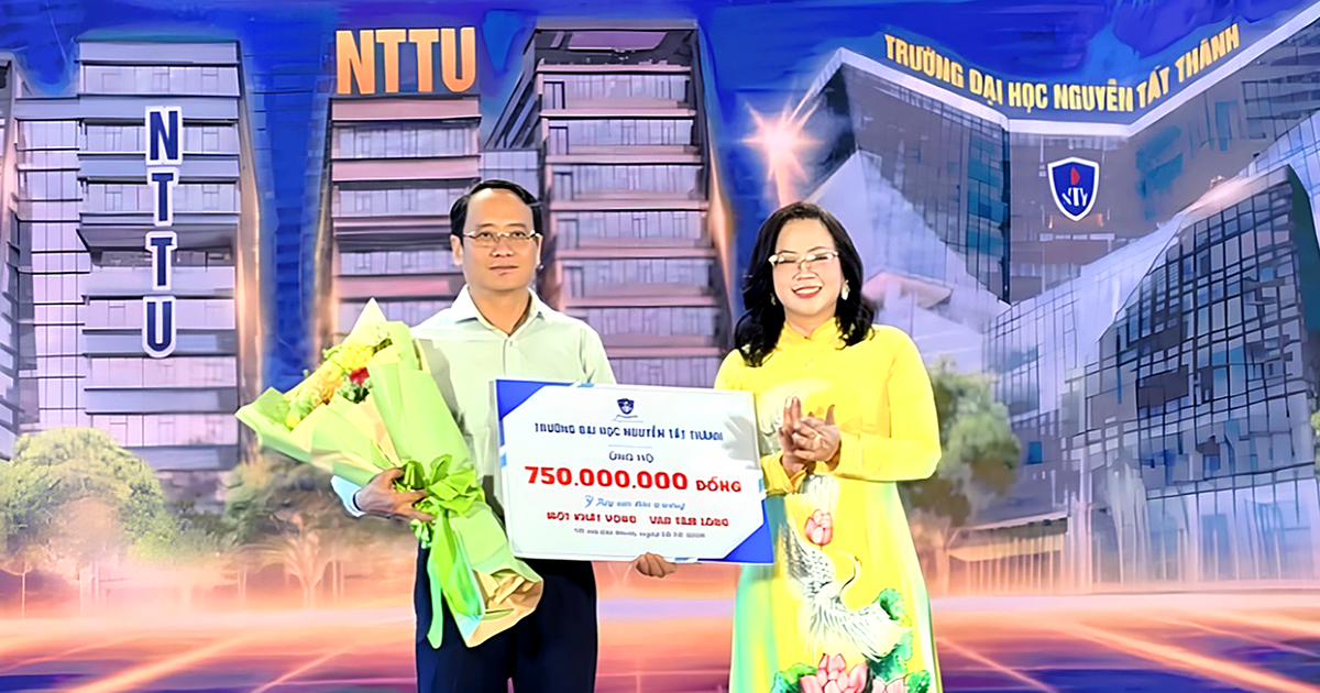 Trường đại học Nguyễn Tất Thành tặng 50 suất học bổng 'Tiếp sức đến trường'