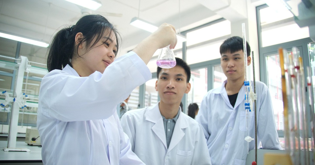 Đề xuất y sĩ đa khoa, chống khủng bố thuộc danh mục ngành nặng nhọc, độc hại, nguy hiểm