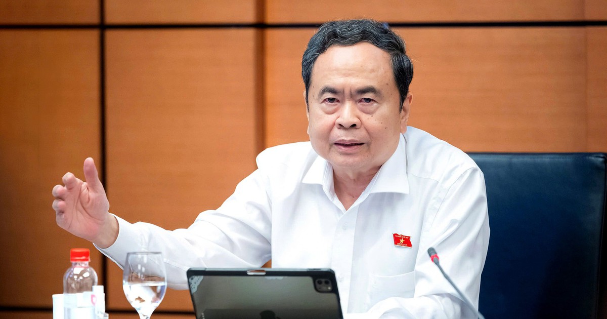 Chủ tịch Quốc hội: Không gây khó khăn, tạo thêm áp lực cho doanh nghiệp nhỏ và vừa