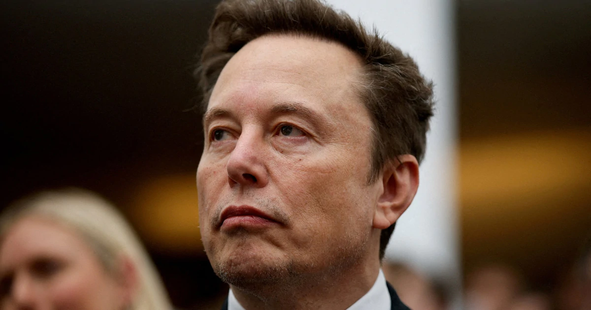 Ông Elon Musk thừa nhận siết Starlink ở Ukraine