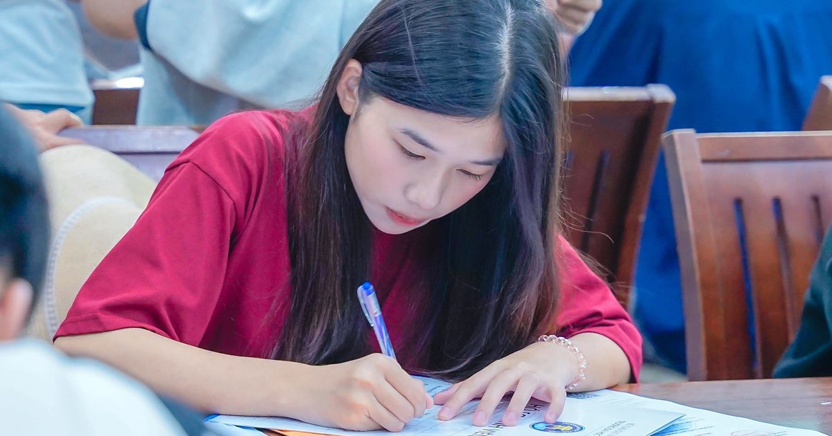 Nhìn từ tuyển sinh đại học 2026, thí sinh 2027 cần lưu ý gì khi chọn ngành?