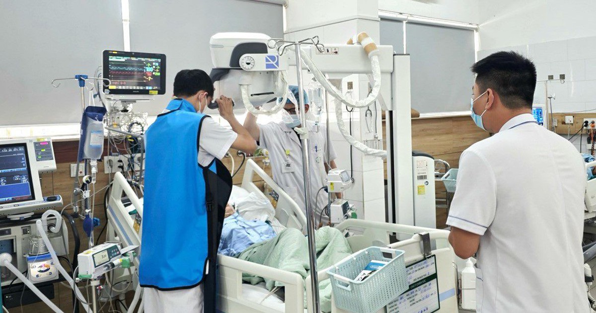 Vụ cháy nhà khiến bé 16 tháng tuổi tử vong, hai vợ chồng ngộ độc nặng