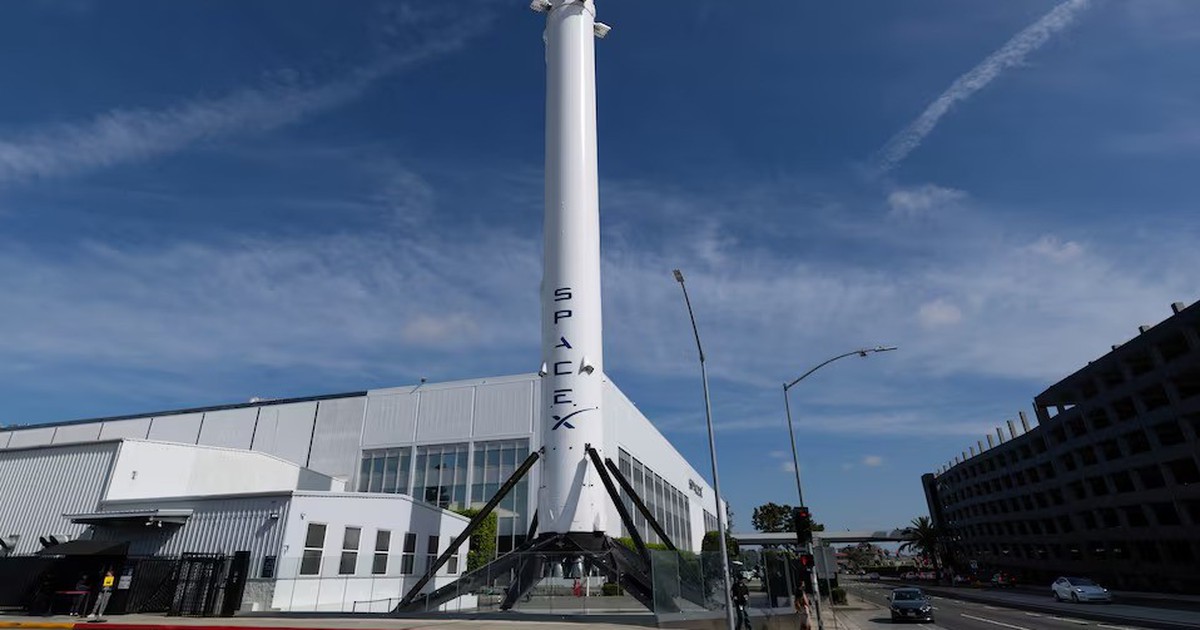 Được quân đội Mỹ tạo lợi thế, SpaceX sẽ có quyền điều phối giao thông vũ trụ?