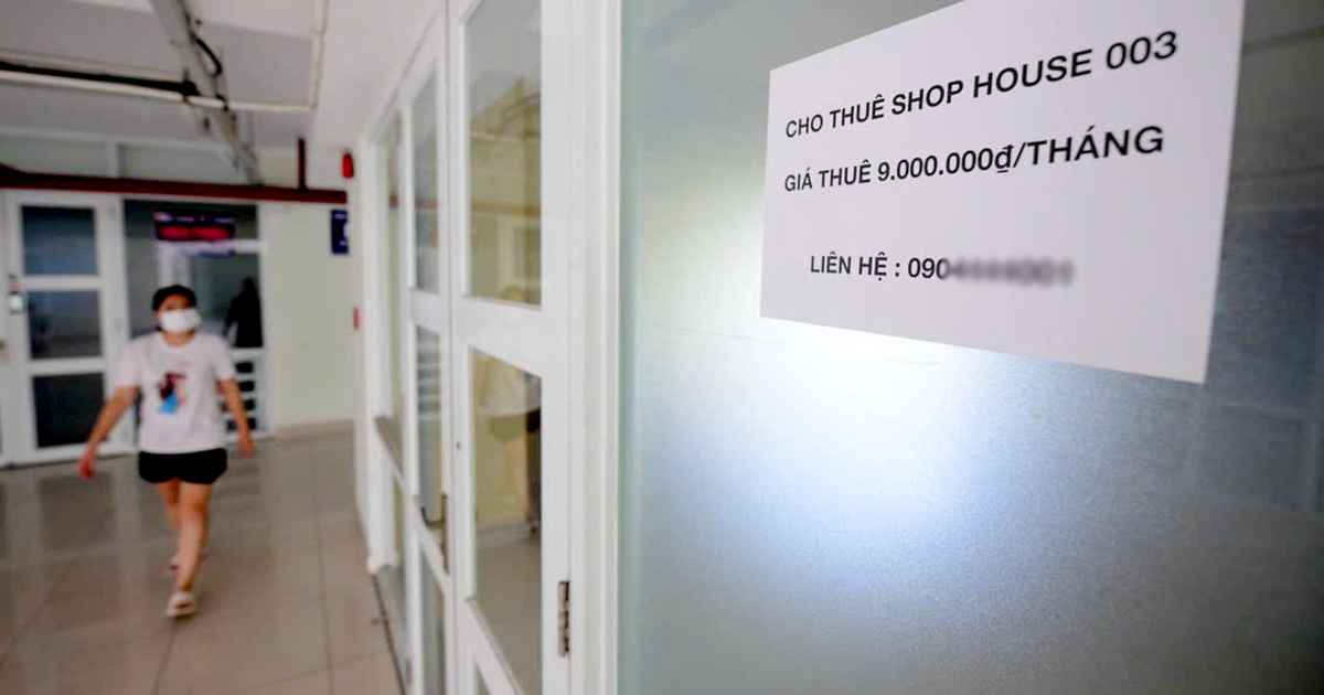 "Sóng ngầm" mặt bằng bán lẻ: Thoát đất vàng, săn mặt bằng sát khu dân cư liệu kinh doanh có dễ thở?
