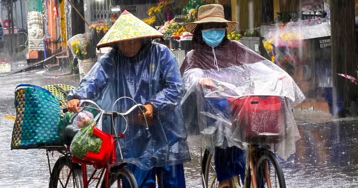 Vì sao mưa to nhưng Huế lại lo… thiếu nước?