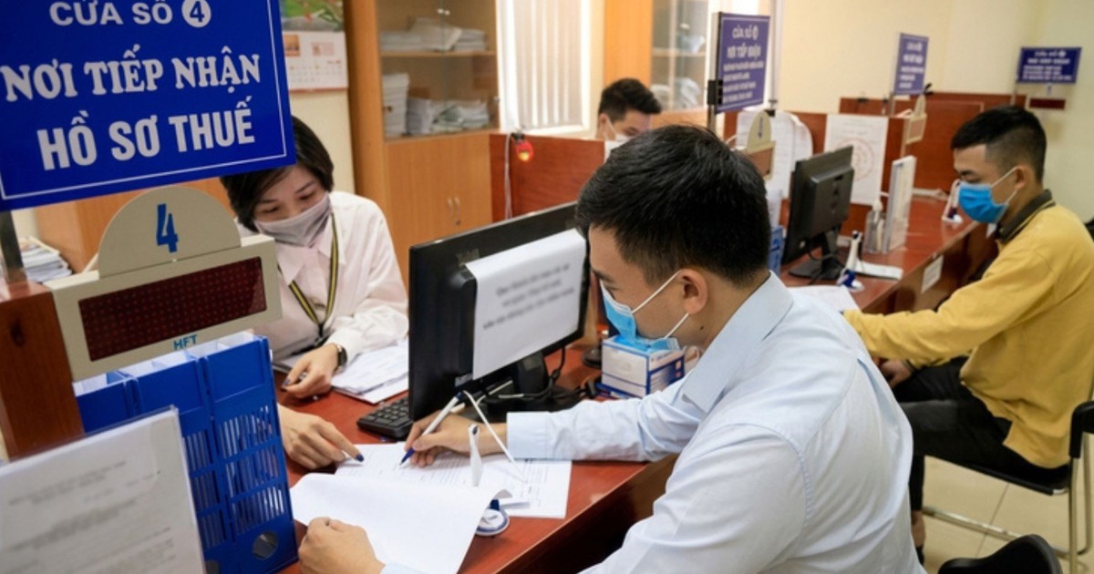 Thu ngân sách năm nay ước vượt hơn 3 triệu tỉ đồng, năm 2027 thu bao nhiêu?