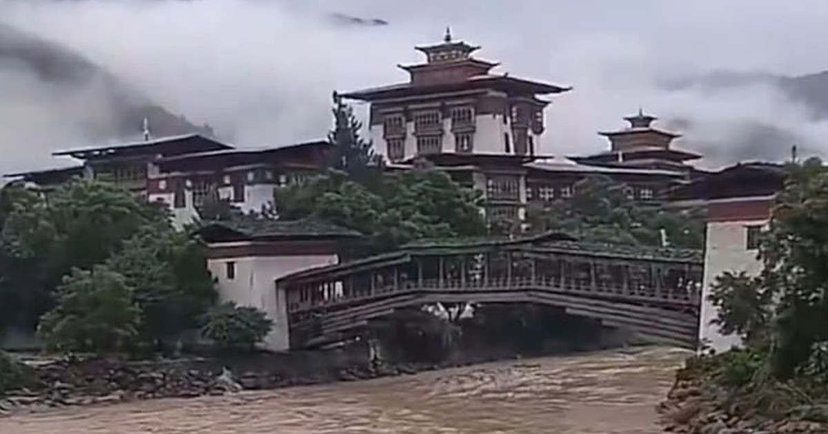 Lại vỡ hồ băng Himalaya, lũ dữ càn quét ở Bhutan