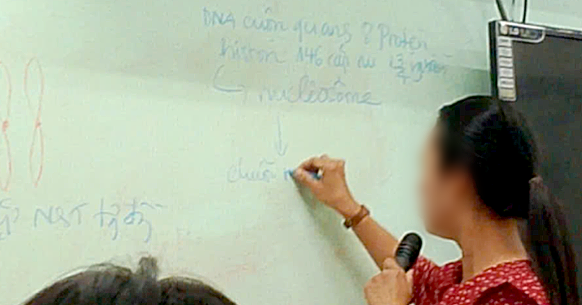 Lớp học 3 ngày không có bảng, giáo viên phải viết lên tường, Trường THPT Phú Nhuận nói gì?