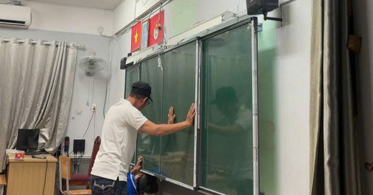 Lớp học '3 ngày không có bảng' đã có bảng mới, nhà trường nói 'rút kinh nghiệm sâu sắc'