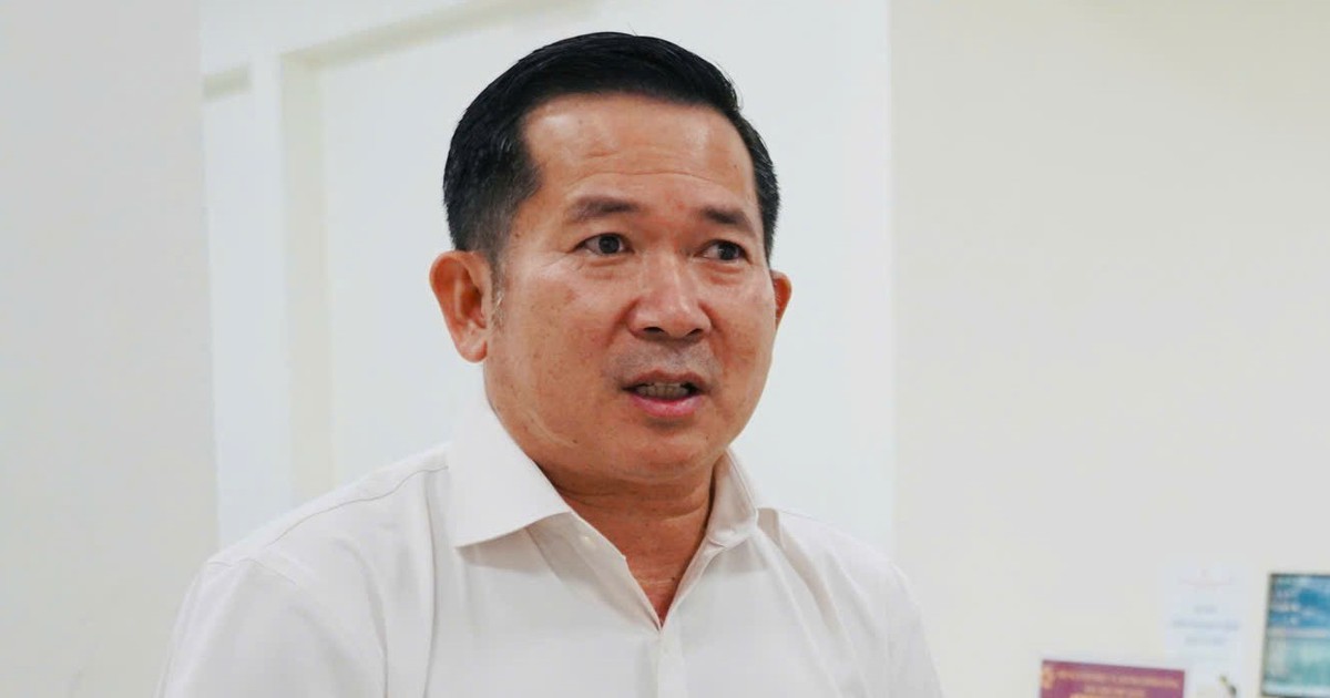 Ông Đinh Văn Nơi chỉ đạo tập trung giải quyết hồ sơ, phục vụ người dân Phú Quốc
