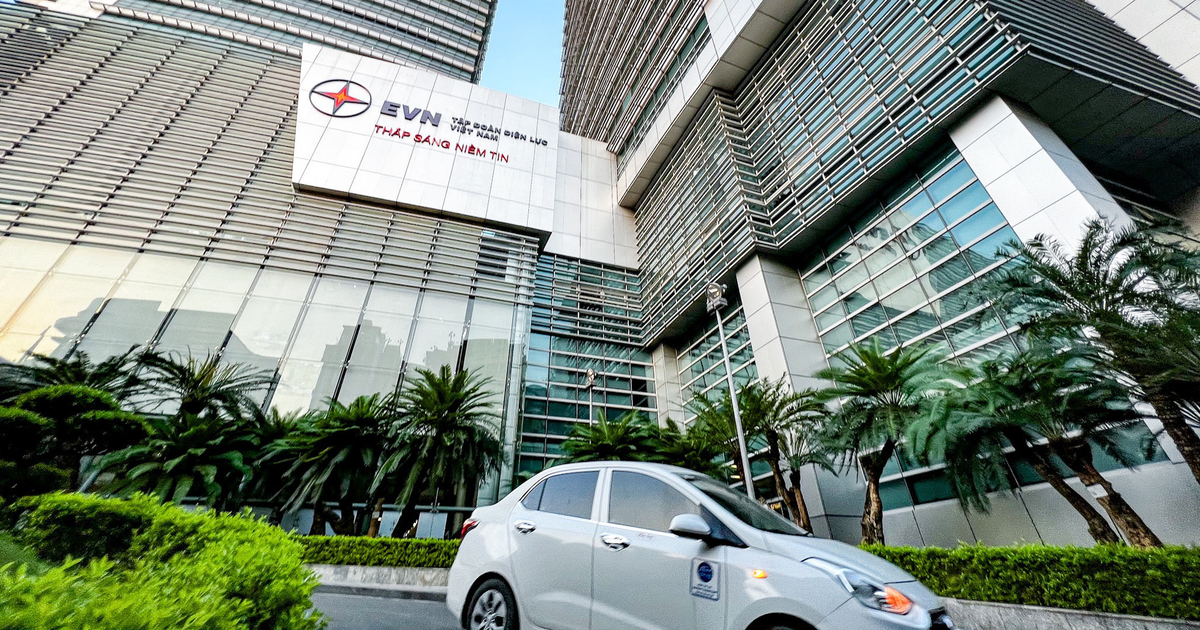 Đề xuất mới tái cơ cấu EVN, giữ nguyên nhiều đơn vị trực thuộc để vào Top 500 thế giới