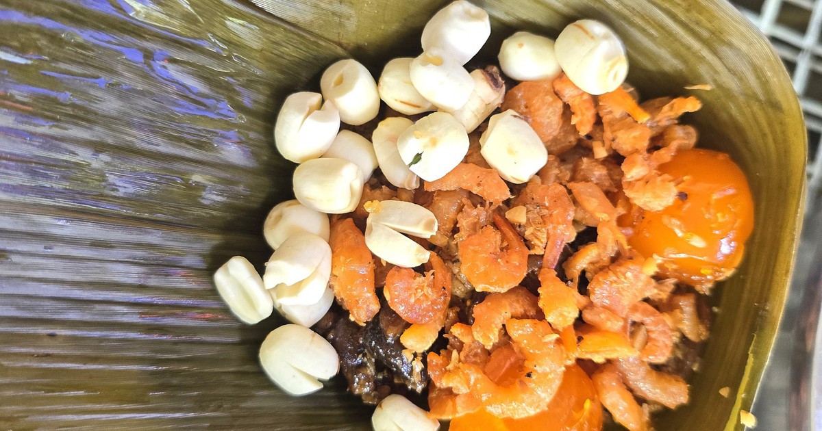Bánh bá trạng lò Kim Anh mùa Tết Đoan ngọ đỏ lửa suốt nhiều đêm