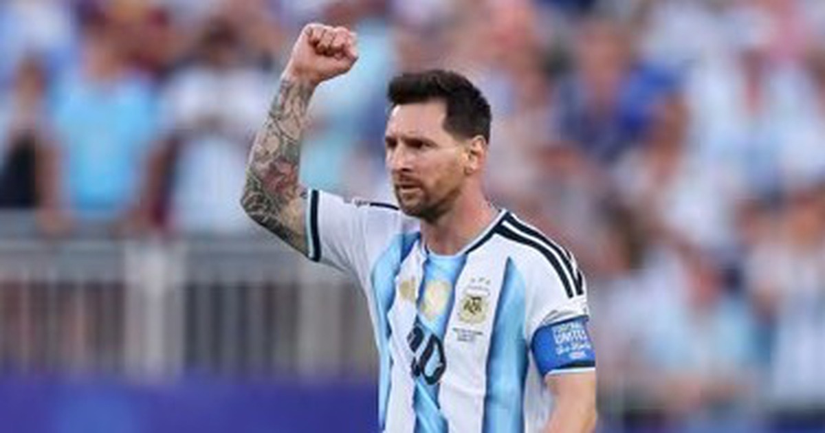 Xem siêu phẩm sút xa của Messi chào sân World Cup