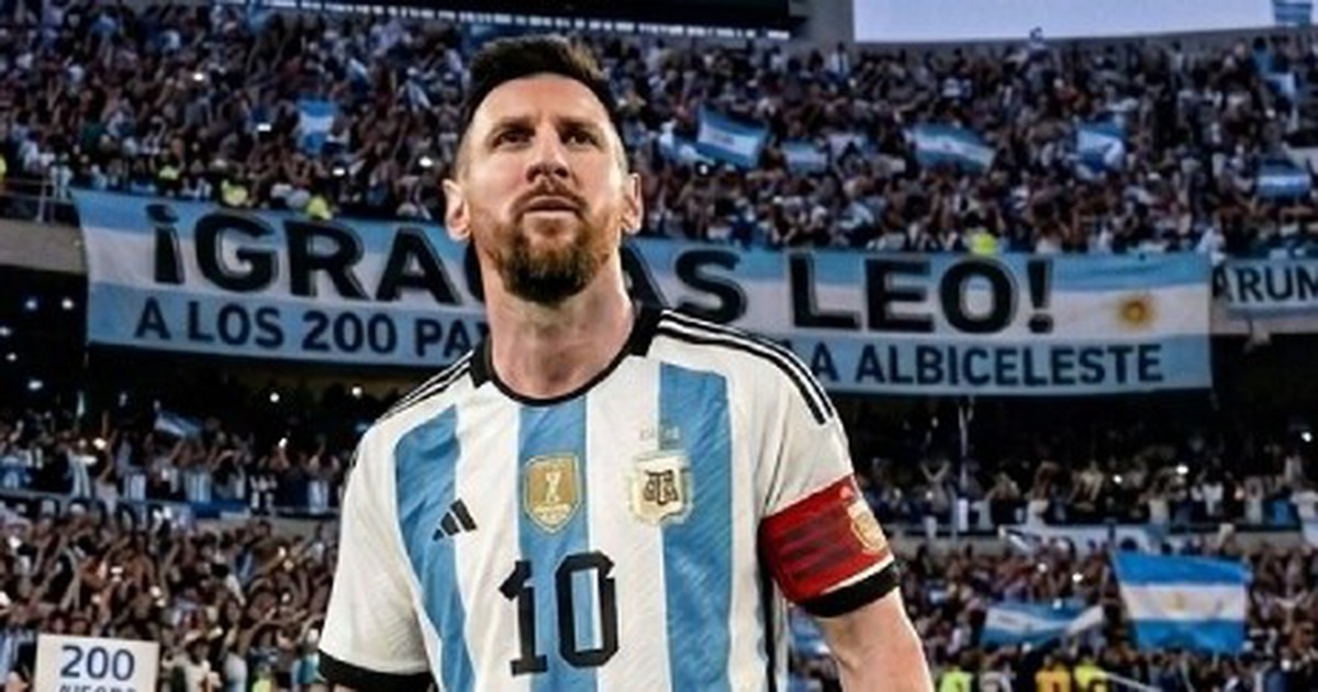 Messi cho Ronaldo 'hít khói' ở mọi thống kê World Cup