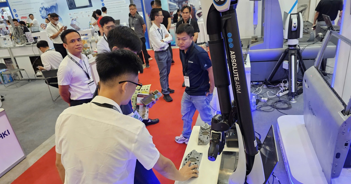 Từ điện toán đám mây, AI đến robot 100% nhựa: Doanh nghiệp tìm lời giải tăng năng suất