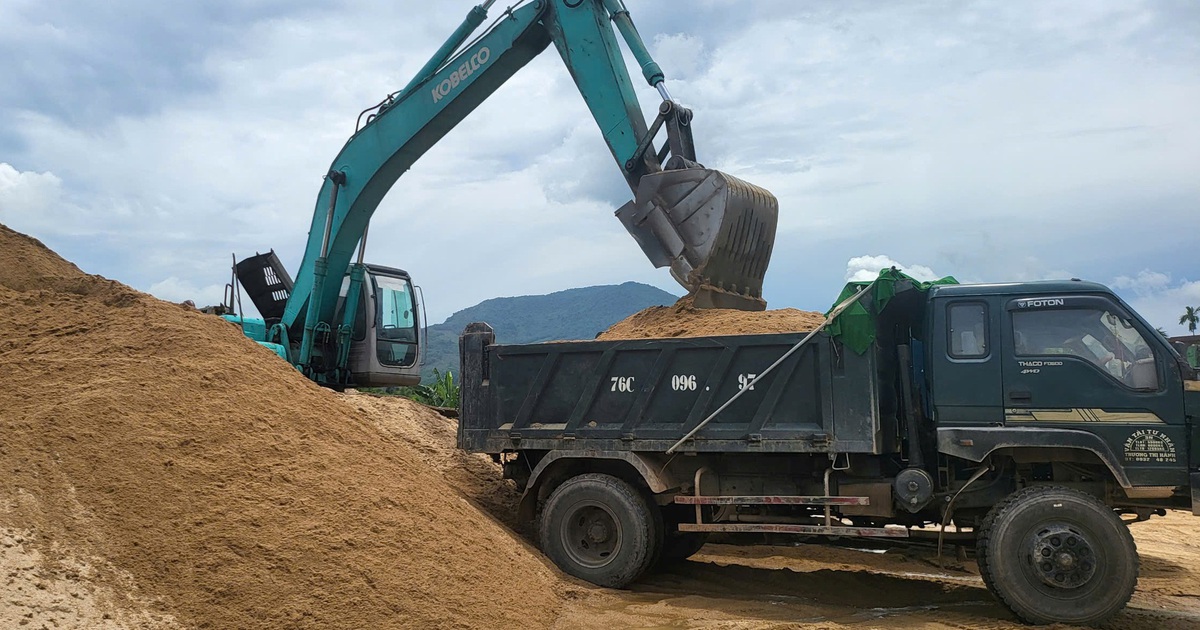 Quảng Ngãi đưa 57 mỏ khoáng sản ra đấu giá, có 27 mỏ cát