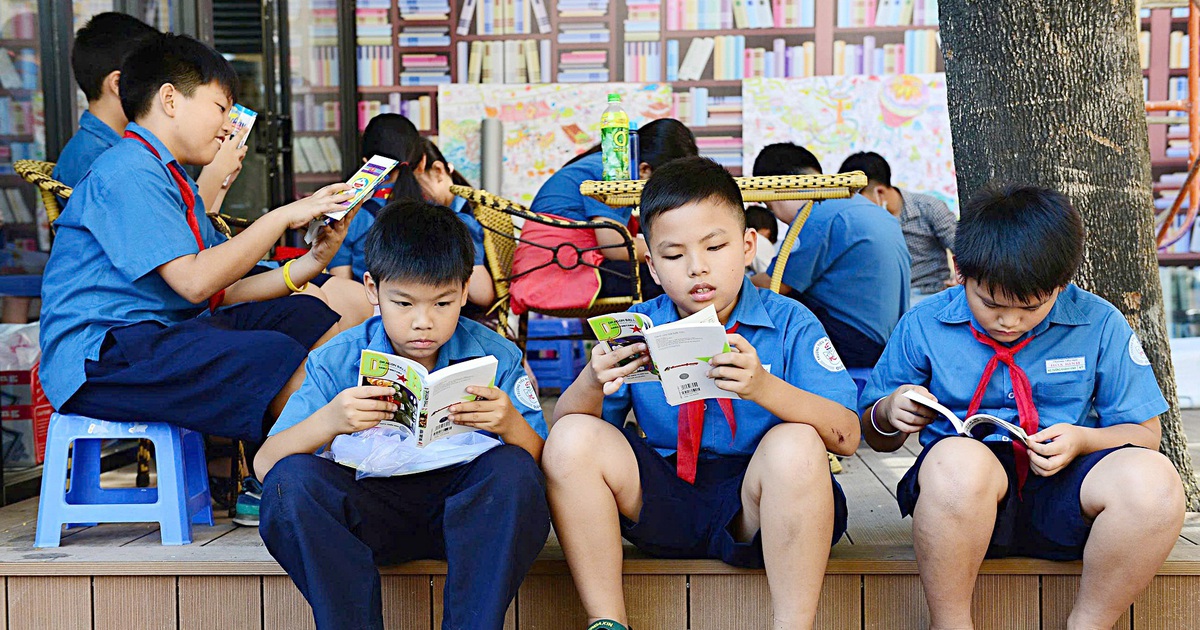 Không thể giao trẻ em cho mạng xã hội: Thay đổi phải bắt đầu từ mỗi gia đình