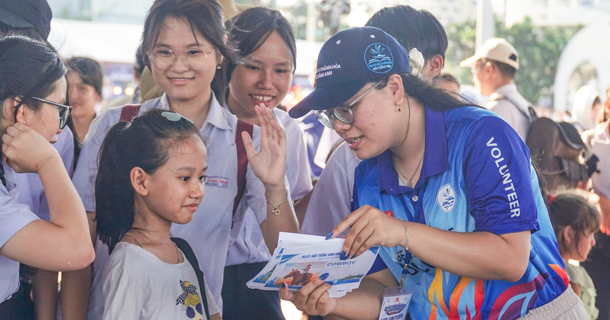 Gen Z hào hứng trải nghiệm Ngày hội tiếng Anh