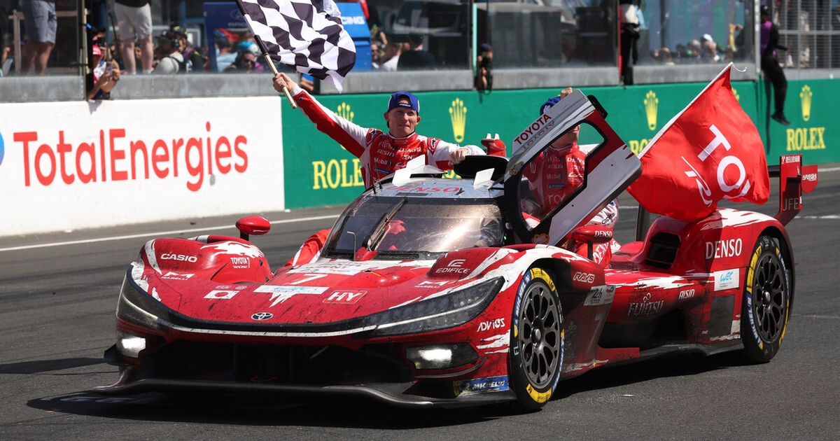Toyota chấm dứt chuỗi vô địch của Ferrari, chiến thắng 24 Hours of Le Mans 2026