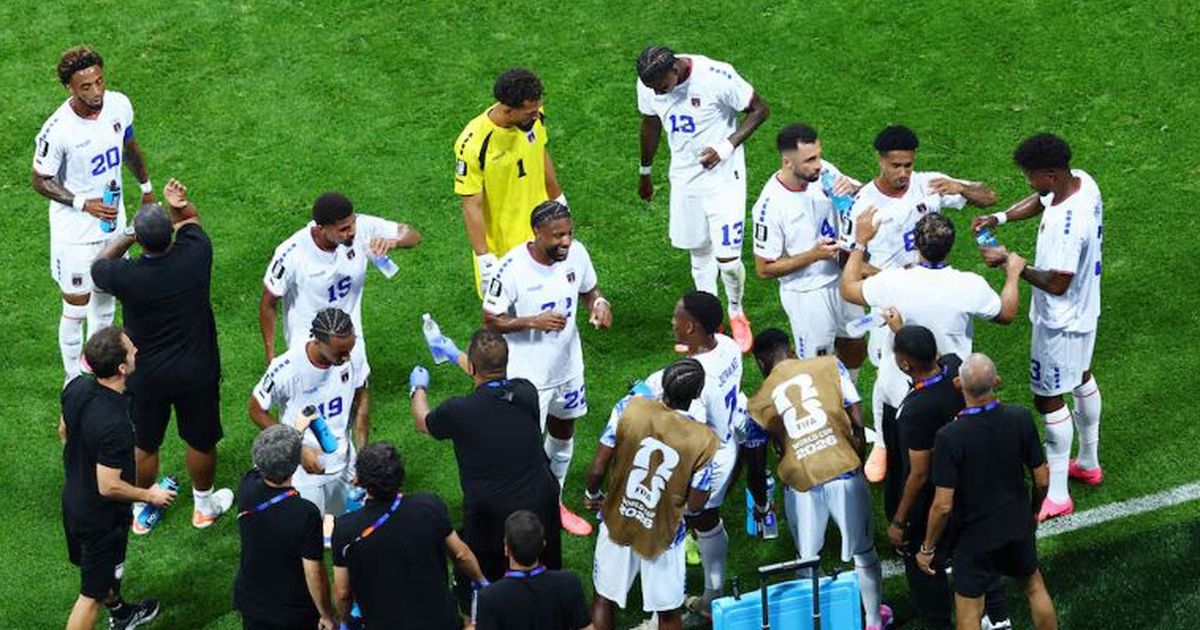 Giờ nghỉ uống nước ở World Cup 2026: Tốt cho cầu thủ hay... các đài truyền hình?