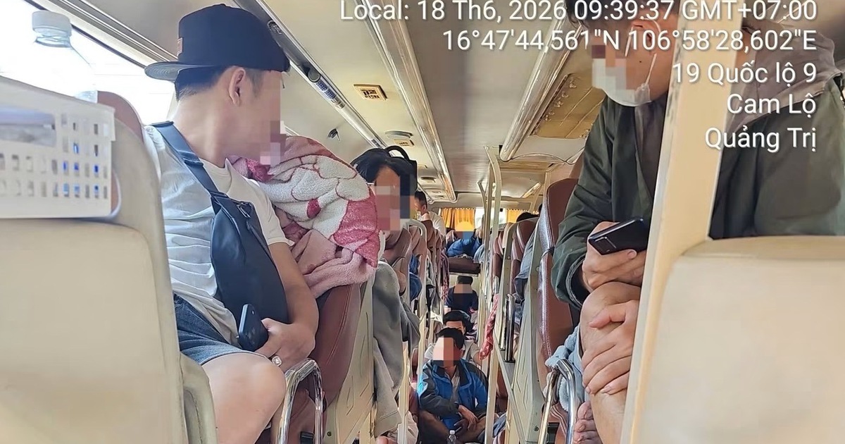 Nhồi nhét khách nằm tràn ra lối đi, tài xế và doanh nghiệp bị phạt 37,5 triệu đồng