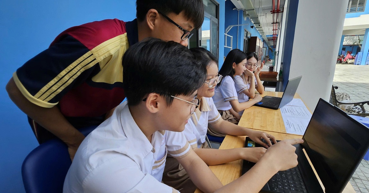 Điểm thi lớp 10 TP.HCM cao hơn năm trước, điểm chuẩn dự kiến tăng