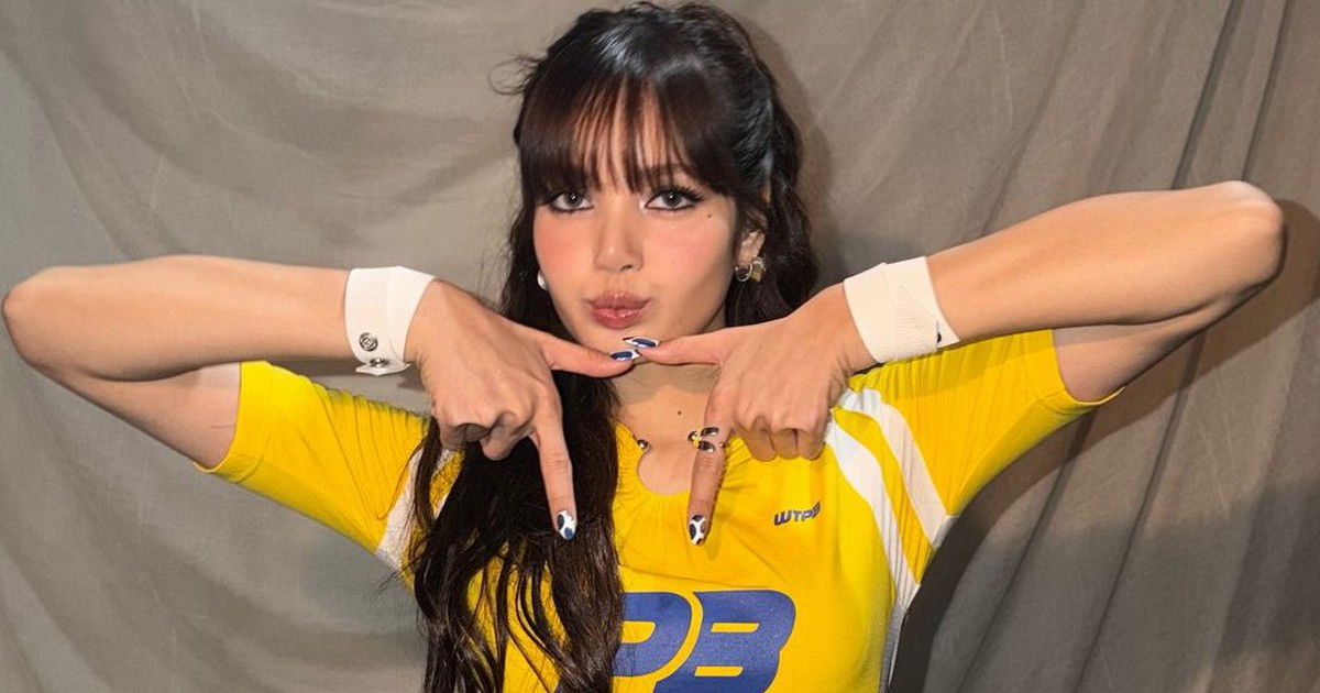 Lisa BlackPink và dàn sao lăng xê áo đấu mùa World Cup