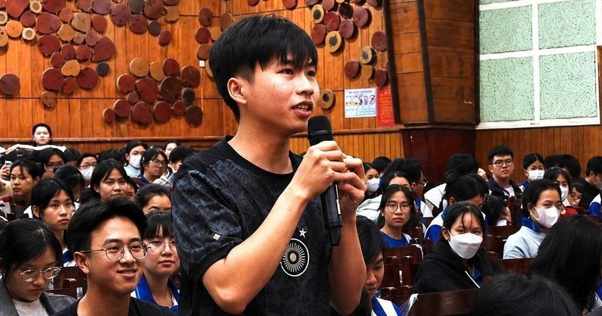Giới trẻ học cách tự bảo vệ trước làn sóng siêu tin giả
