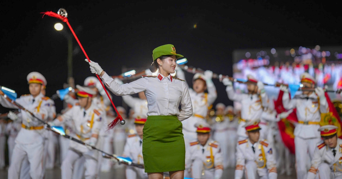 Ấn tượng hình ảnh công an biểu diễn võ thuật tại Đà Lạt