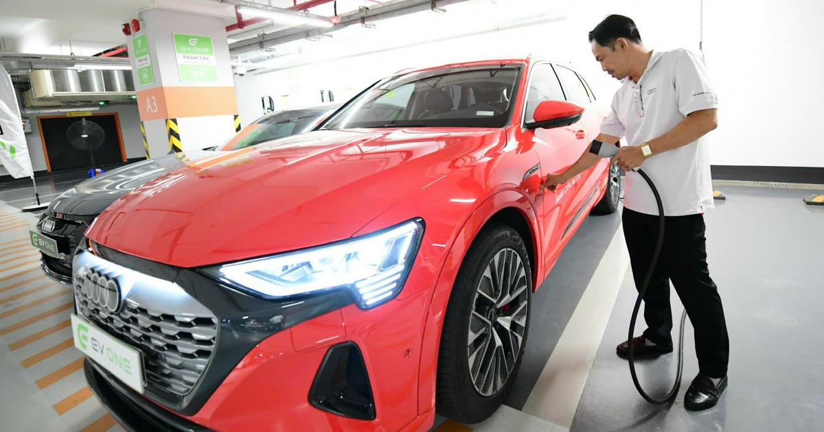 Cuộc chạy đua gom các trạm sạc lên app chung