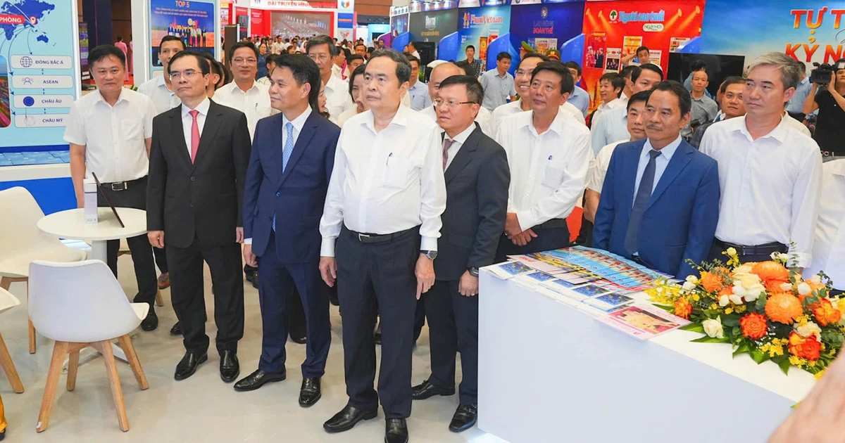Chủ tịch Quốc hội Trần Thanh Mẫn dự lễ trao Giải báo chí quốc gia lần thứ 20