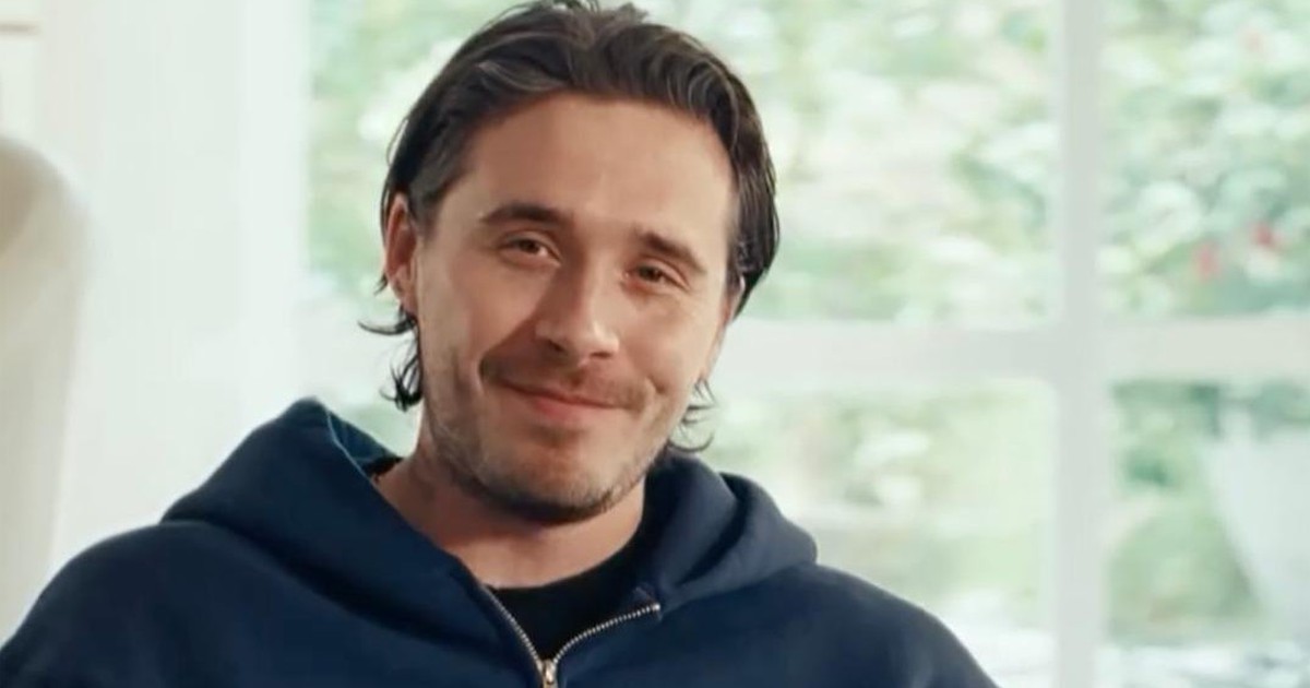 Brooklyn Beckham kiếm 1 triệu USD từ quảng cáo đùa cợt mâu thuẫn gia đình