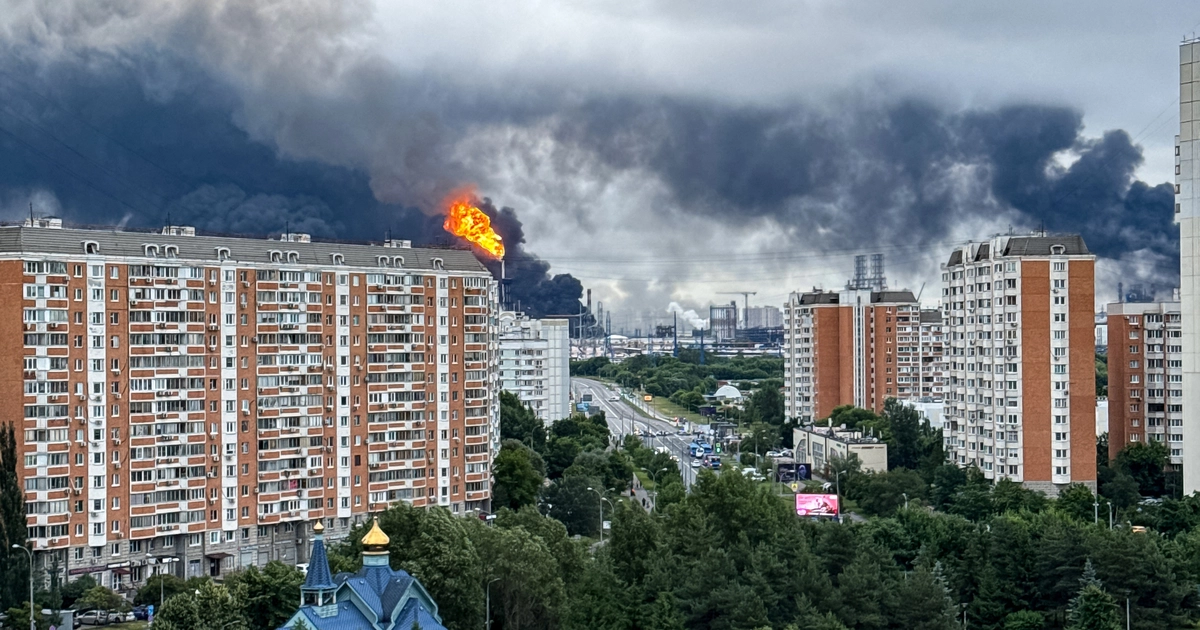 Ukraine lại tấn công Matxcơva, nhiều sân bay đóng cửa