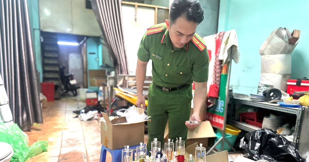 Công an TP.HCM triệt phá đường dây sản xuất hơn 100.000 dụng cụ sử dụng ma túy