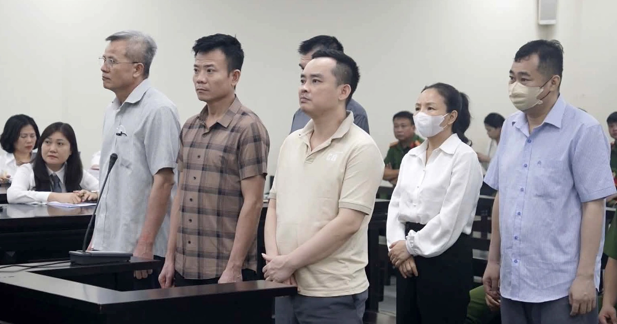Vụ tham ô tại Công ty Nam Triệu: Cấp dưới khai bị ép đưa tiền 'ngoại giao'