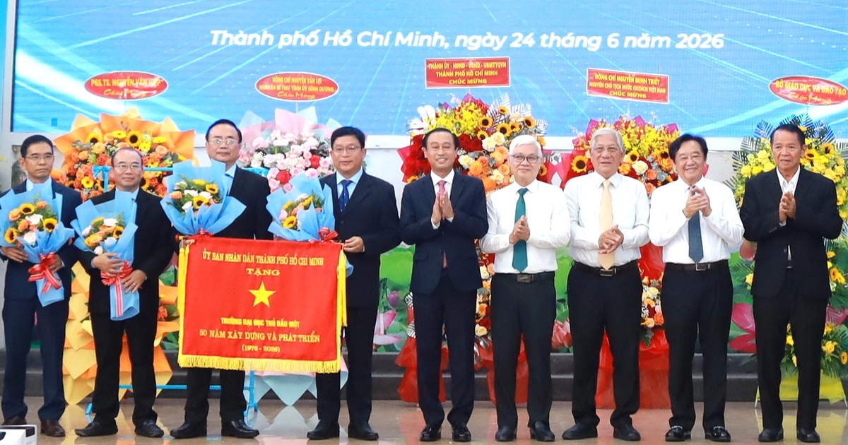 Trường đại học Thủ Dầu Một tăng cường mời doanh nhân tham gia đào tạo sinh viên