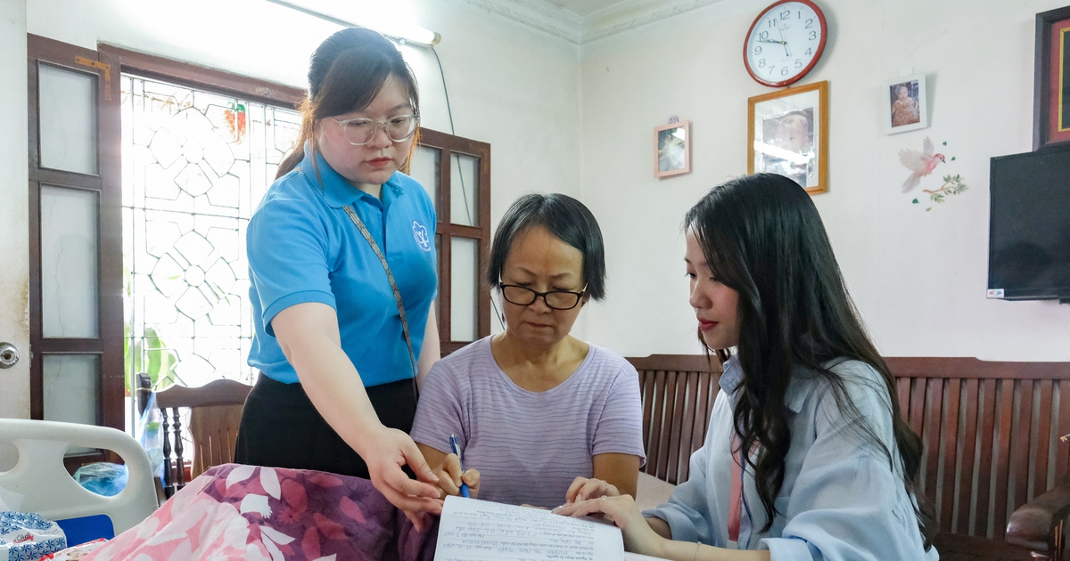 Những trường hợp người cao tuổi được hỗ trợ ủy quyền lương hưu tại nhà