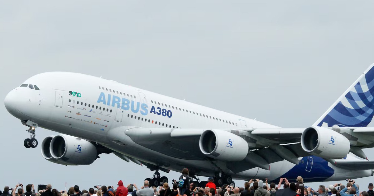 Airbus khẩn cấp kiểm tra loạt máy bay A380 do phát hiện vết nứt trên cánh