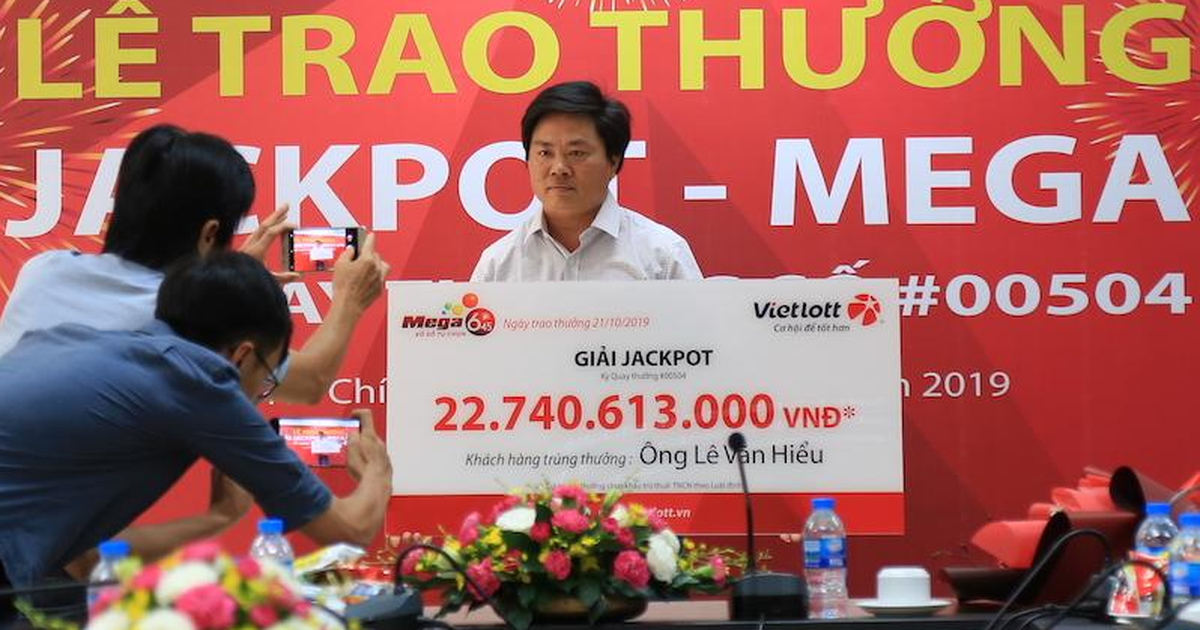 Những tỉ phú Vietlott chọn lộ mặt