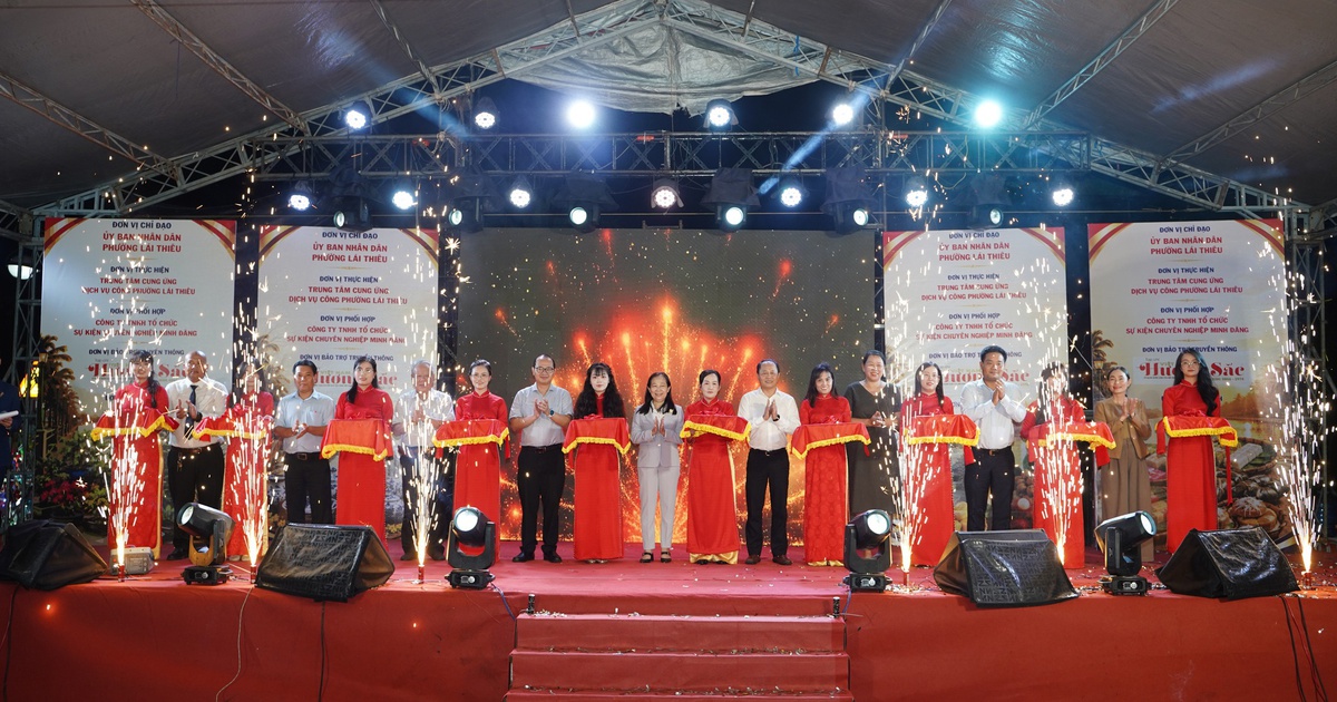 Người dân thích thú tham quan mua sắm tại Tuần lễ văn hoá, ẩm thực và mua sắm Lái Thiêu