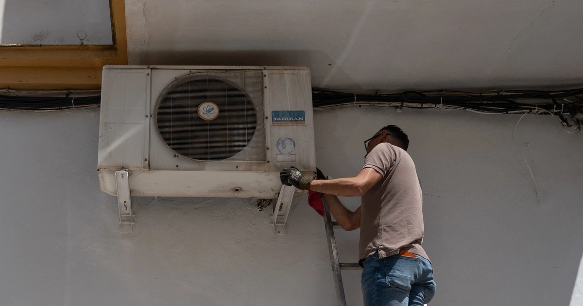 Châu Âu nóng hơn 40°C nhưng chỉ có 20% gia đình có máy lạnh